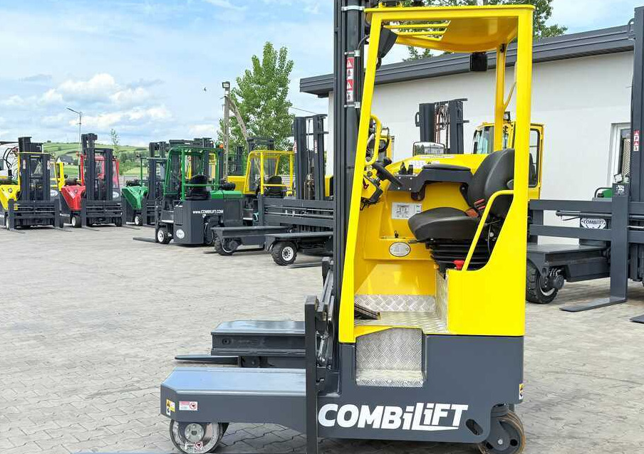 Ричтрак с движение в 4 посоки Combilift MR / ELECTRIC / TRIPLEX – 6000MM / FULL FREE LIFT / WIDE POSITIONER / FORK SIDESHIFT / ONLY 1400 HOURS / LIKE NEW: снимка 12