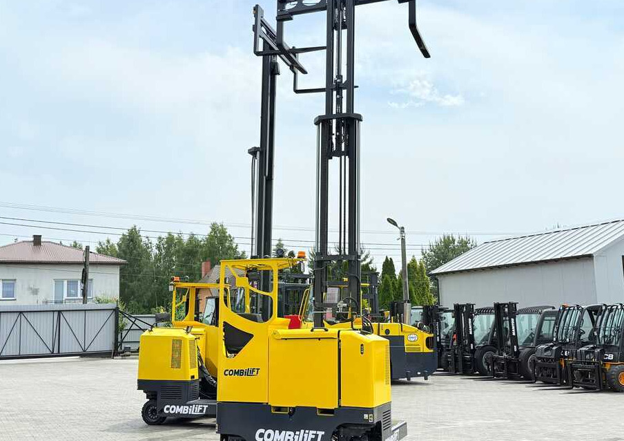 Ричтрак с движение в 4 посоки Combilift MR / ELECTRIC / TRIPLEX – 6000MM / FULL FREE LIFT / WIDE POSITIONER / FORK SIDESHIFT / ONLY 1400 HOURS / LIKE NEW: снимка 30