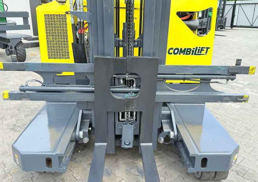 Ричтрак с движение в 4 посоки Combilift MR / ELECTRIC / TRIPLEX – 6000MM / FULL FREE LIFT / WIDE POSITIONER / FORK SIDESHIFT / ONLY 1400 HOURS / LIKE NEW: снимка 40