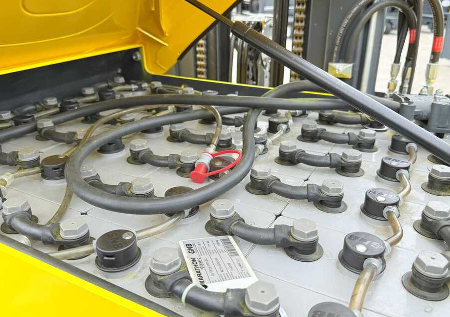 Ричтрак с движение в 4 посоки Combilift MR / ELECTRIC / TRIPLEX – 6000MM / FULL FREE LIFT / WIDE POSITIONER / FORK SIDESHIFT / ONLY 1400 HOURS / LIKE NEW: снимка 9