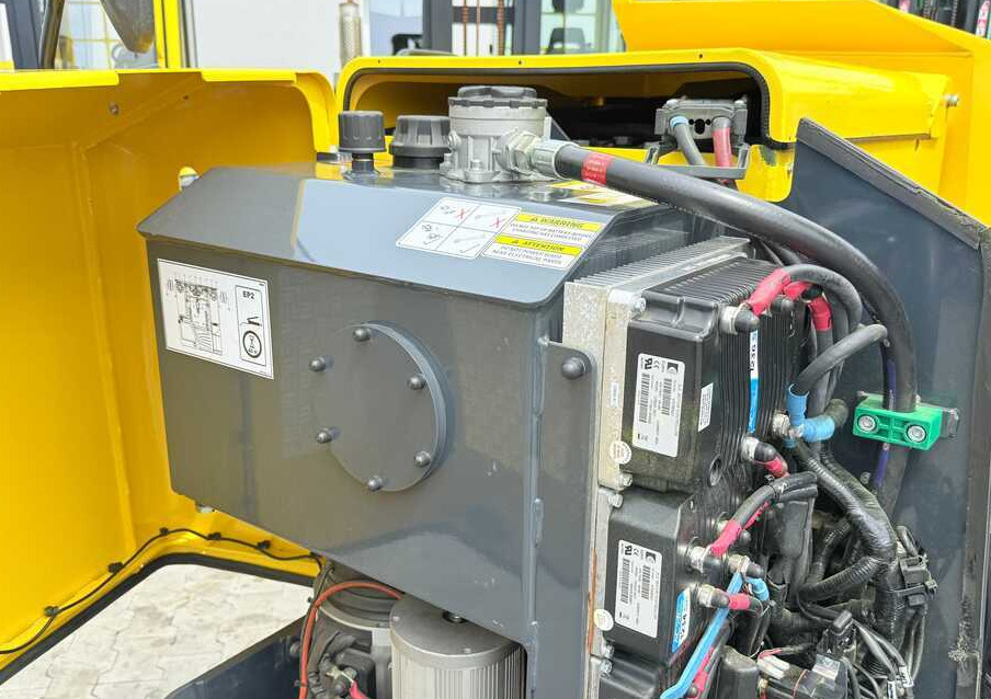 Ричтрак с движение в 4 посоки Combilift MR / ELECTRIC / TRIPLEX – 6000MM / FULL FREE LIFT / WIDE POSITIONER / FORK SIDESHIFT / ONLY 1400 HOURS / LIKE NEW: снимка 19