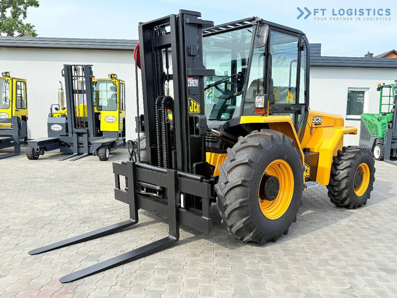 Мотокар с висока проходимост JCB 940 / DIESEL / TRIPLEX 4500MM / FORK POSITIONER / SIDE SHIFT / 4T / NEW TYRES / LIKE NEW 940 / DIESEL / TRIPLEX 4500MM / FORK PO: снимка 1