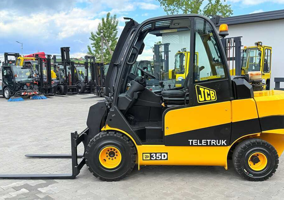 JCB TLT35D / DIESEL / CAB / NEW TYRES / 4450MM / TELESCOPIC – EXCELLENT CONDITION - Телескопичен товарач: снимка 3 JCB TLT35D / DIESEL / CAB / NEW TYRES / 4450MM / TELESCOPIC – EXCELLENT CONDITION - Телескопичен товарач: снимка 3