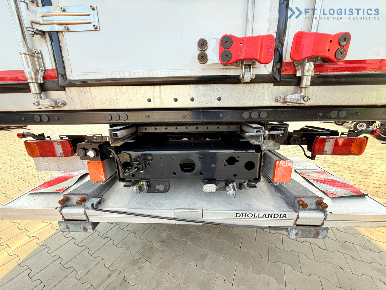 Рефрижератор камион За превоз на хранителни стоки MAN TGM 18.290 / THERMOKING T-1200R / BI-TEMPERATURE / 19 PALLETS / 90% TYRES / EXCELLENT CONDITION / DHOLLANDIA TAIL LIFT / SIDE DOOR / PAYLOAD 8,220 KG: снимка 35