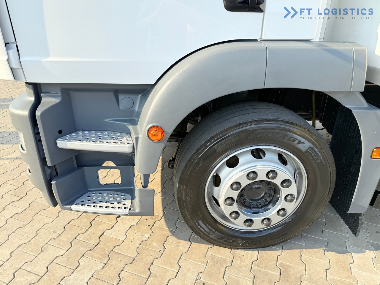 MAN TGM 18.290 / THERMOKING T-1200R / BI-TEMPERATURE / 19 PALLETS / 90% TYRES / EXCELLENT CONDITION / DHOLLANDIA TAIL LIFT / SIDE DOOR / PAYLOAD 8,220 KG - Рефрижератор камион: снимка 5 MAN TGM 18.290 / THERMOKING T-1200R / BI-TEMPERATURE / 19 PALLETS / 90% TYRES / EXCELLENT CONDITION / DHOLLANDIA TAIL LIFT / SIDE DOOR / PAYLOAD 8,220 KG - Рефрижератор камион: снимка 5