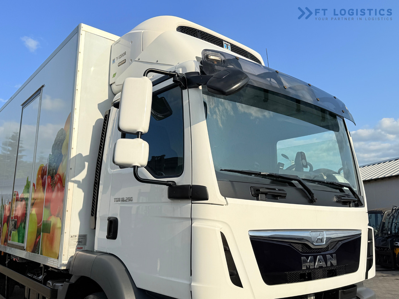 Рефрижератор камион За превоз на хранителни стоки MAN TGM 18.290 / THERMOKING T-1200R / BI-TEMPERATURE / 19 PALLETS / 90% TYRES / EXCELLENT CONDITION / DHOLLANDIA TAIL LIFT / SIDE DOOR / PAYLOAD 8,220 KG: снимка 15