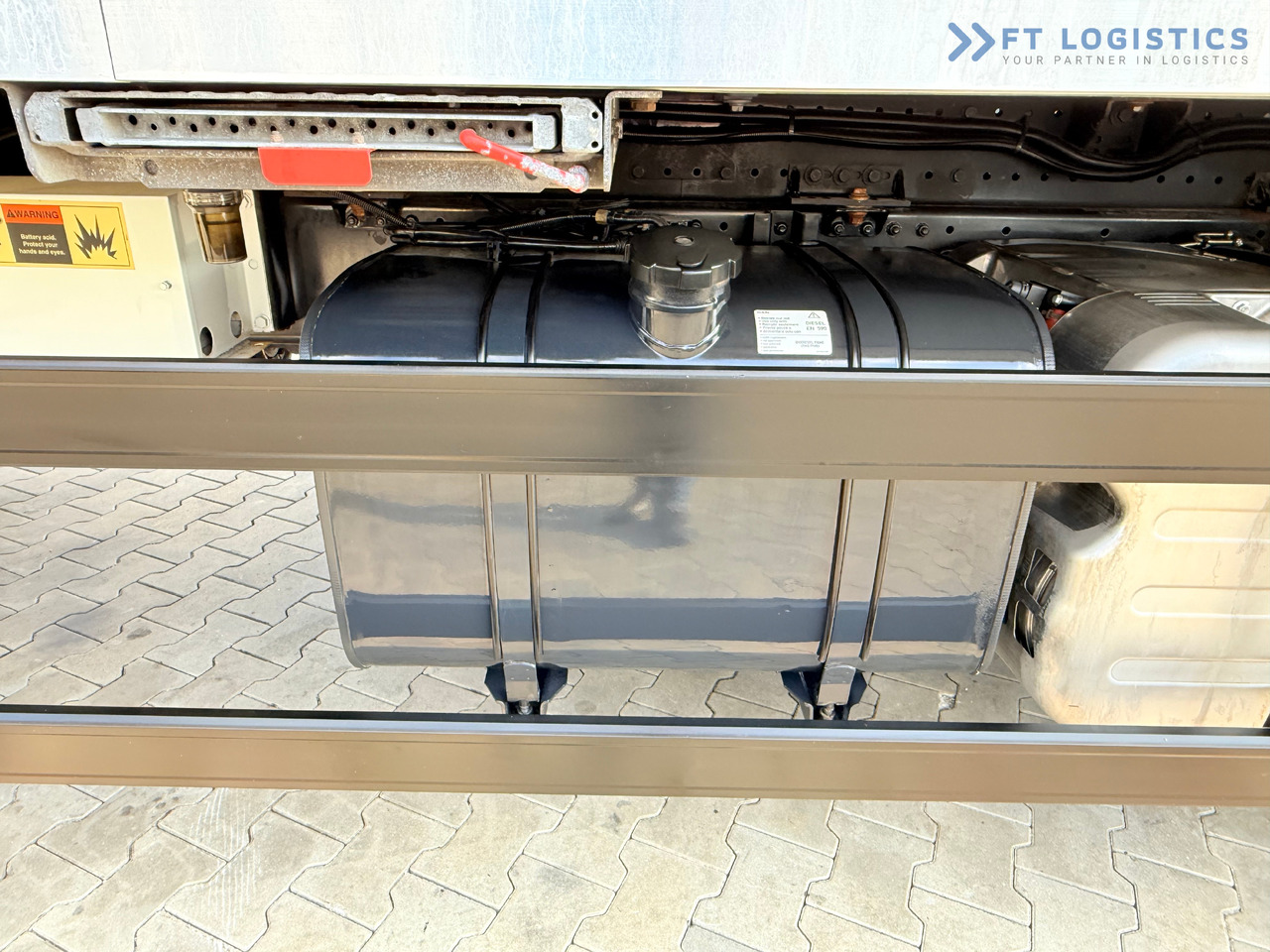 Рефрижератор камион За превоз на хранителни стоки MAN TGM 18.290 / THERMOKING T-1200R / BI-TEMPERATURE / 19 PALLETS / 90% TYRES / EXCELLENT CONDITION / DHOLLANDIA TAIL LIFT / SIDE DOOR / PAYLOAD 8,220 KG: снимка 17