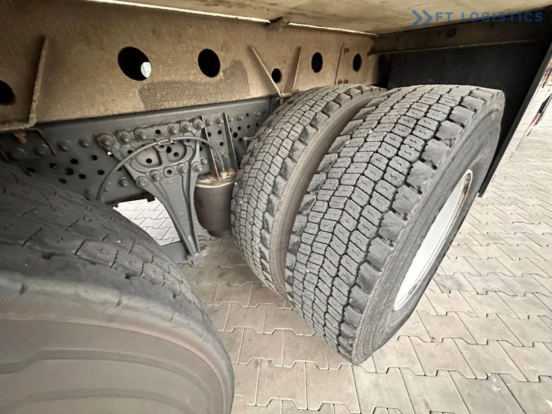 Рефрижератор камион Mercedes-Benz Actros 2532 ANTOS 2533 / TAIL LIFT / 19X PALLETS / TIRES 80% / PERFECT CONDITION!: снимка 13
