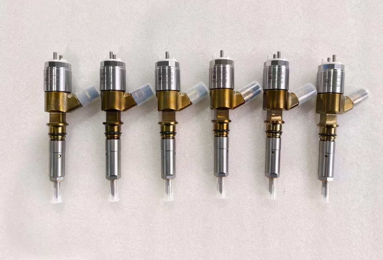 CATERPILLAR 326-4700 - Инжектор за Прикачен инвентар: снимка 1 CATERPILLAR 326-4700 - Инжектор за Прикачен инвентар: снимка 1