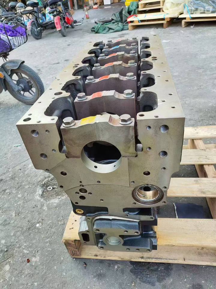 CATERPILLAR c6.6 - Цилиндров блок за Багер: снимка 2 CATERPILLAR c6.6 - Цилиндров блок за Багер: снимка 2