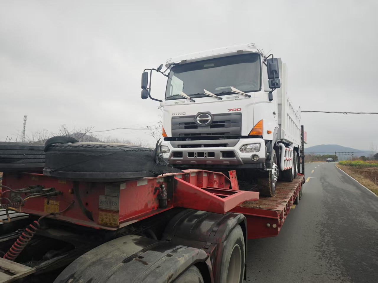 HINO HINO 700 - Самосвал камион: снимка 4 HINO HINO 700 - Самосвал камион: снимка 4