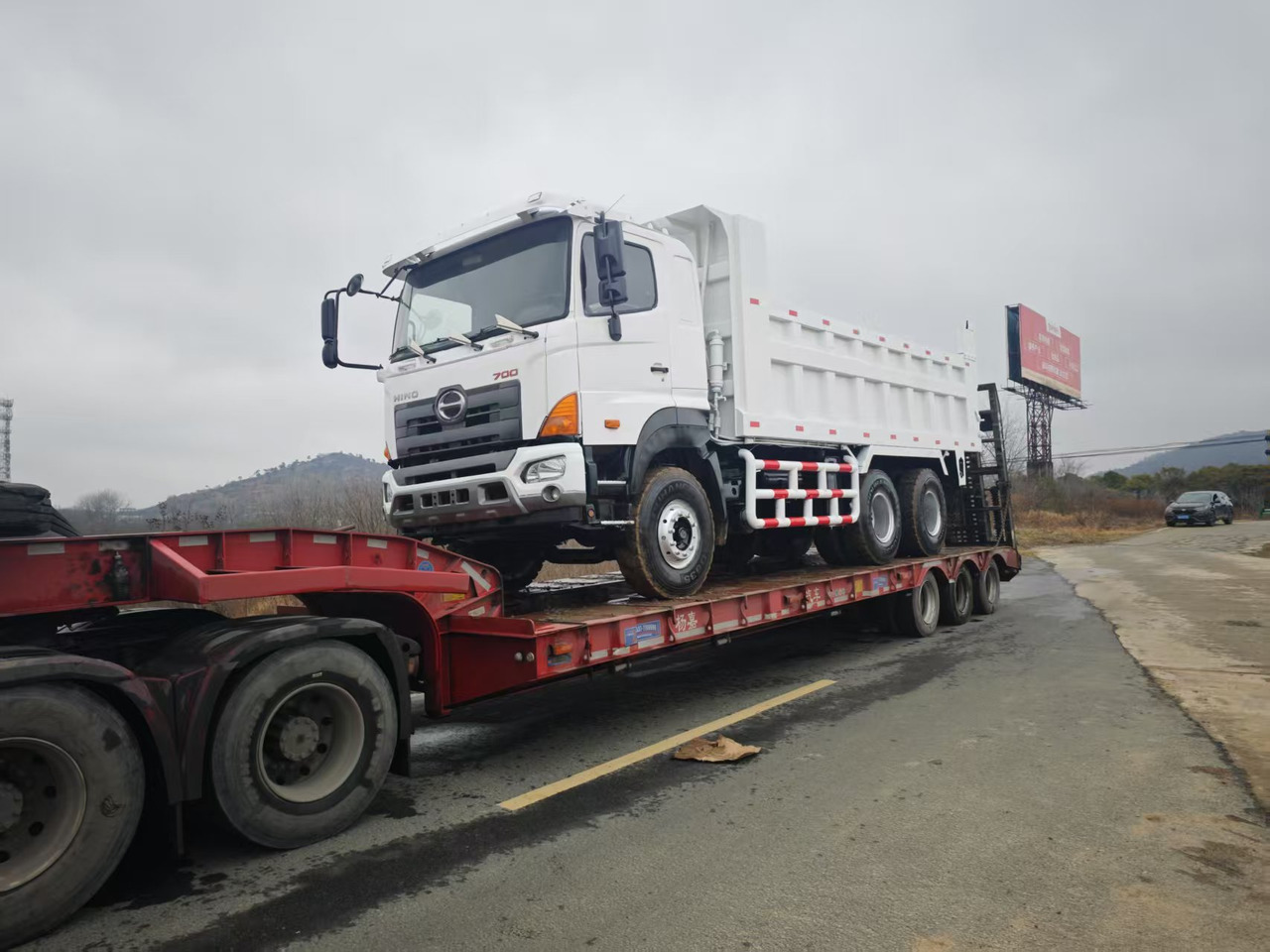 HINO HINO 700 - Самосвал камион: снимка 2 HINO HINO 700 - Самосвал камион: снимка 2