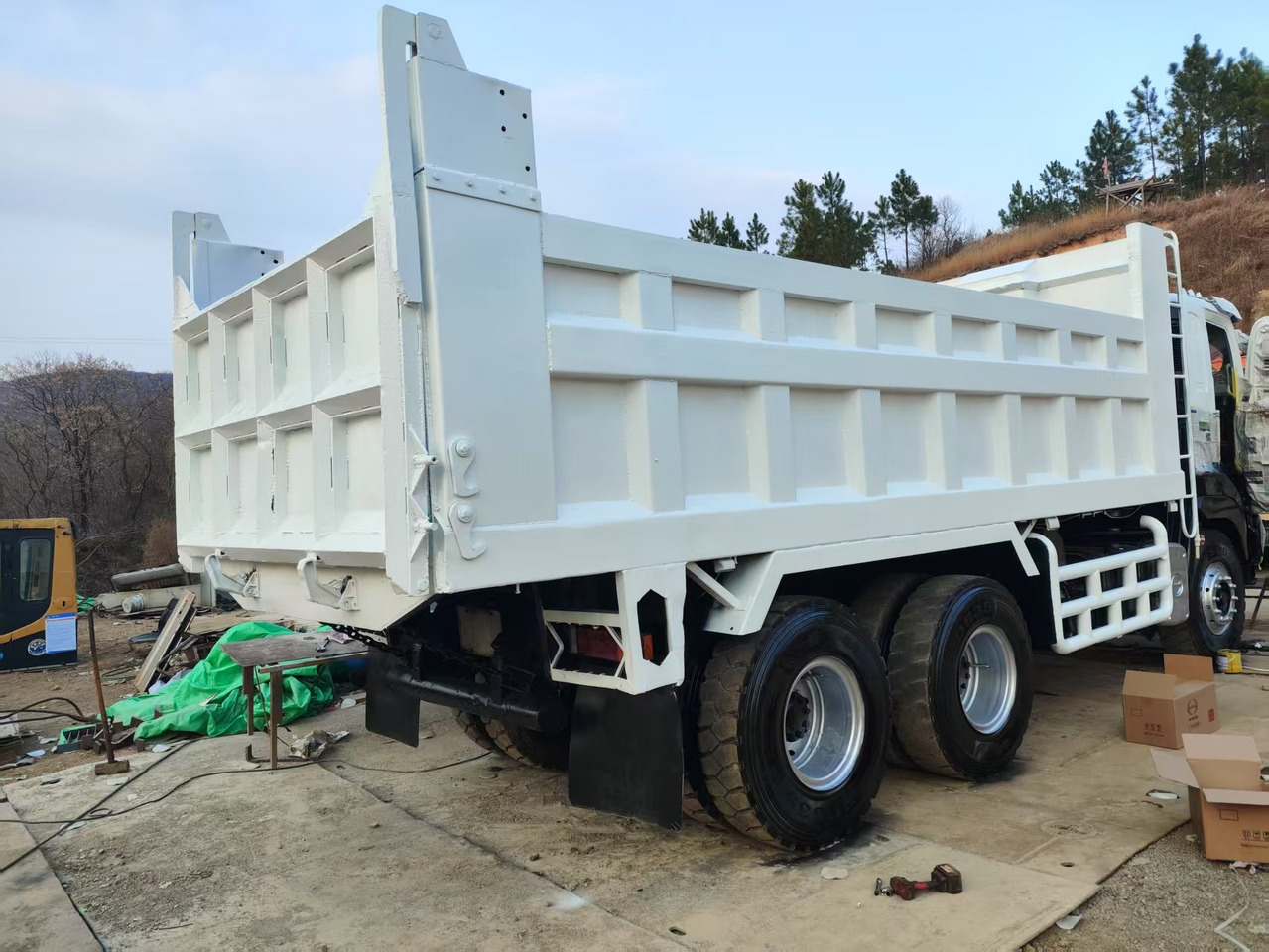 HINO HINO 700 - Самосвал камион: снимка 3 HINO HINO 700 - Самосвал камион: снимка 3