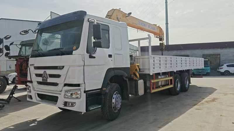 HOWO ,XCMG HOWO 375 engine,XCMG 12 tons crane truck - Камион с кран: снимка 1 HOWO ,XCMG HOWO 375 engine,XCMG 12 tons crane truck - Камион с кран: снимка 1