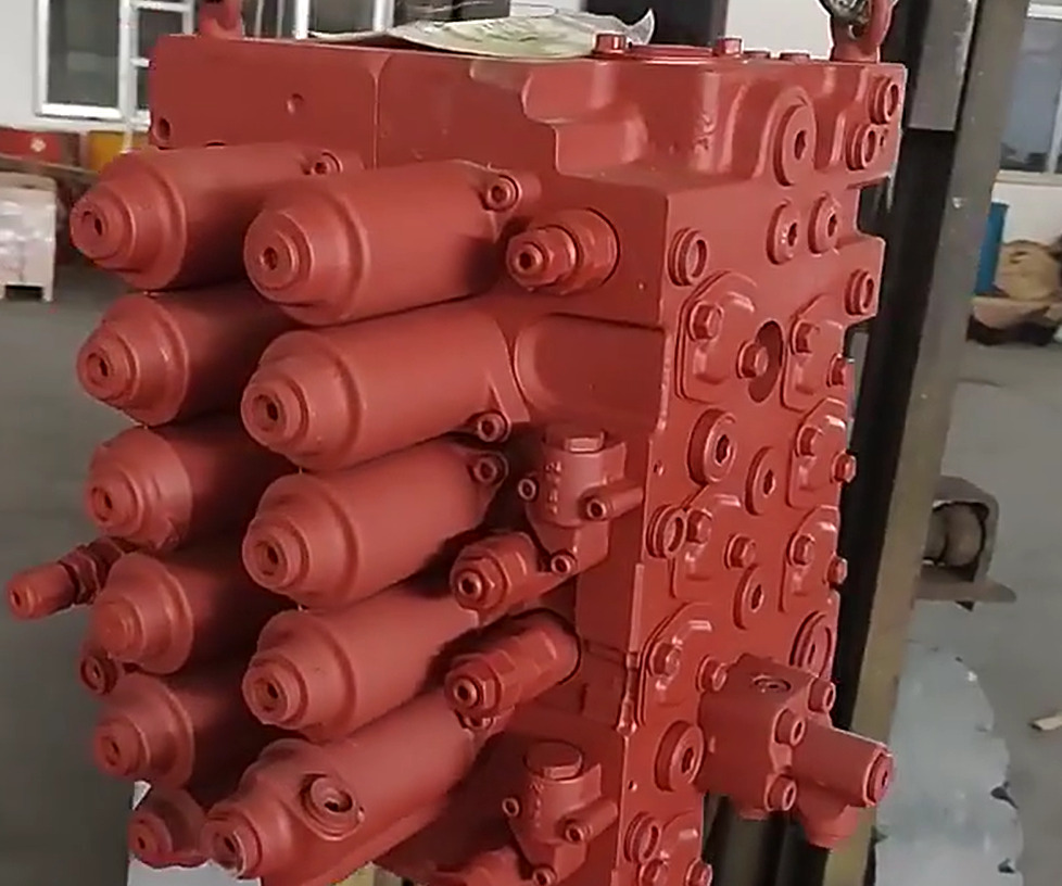 HYUNDAI R210-7 31Q6-16113 31Q6-16111 - Хидравличен клапан за Багер: снимка 5 HYUNDAI R210-7 31Q6-16113 31Q6-16111 - Хидравличен клапан за Багер: снимка 5