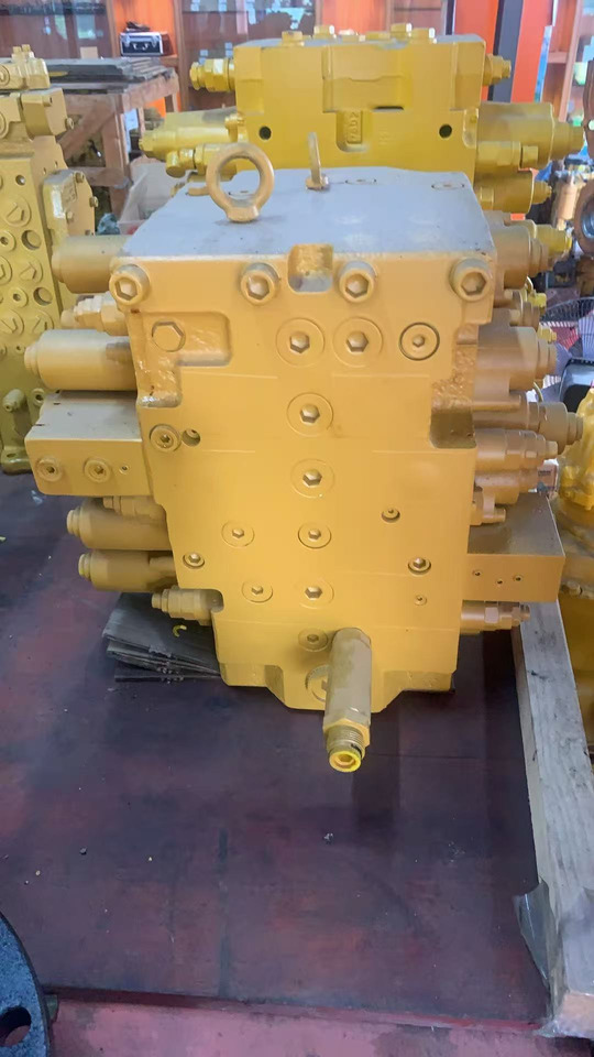 HYUNDAI R210-7 - Хидравличен клапан за Багер: снимка 4 HYUNDAI R210-7 - Хидравличен клапан за Багер: снимка 4