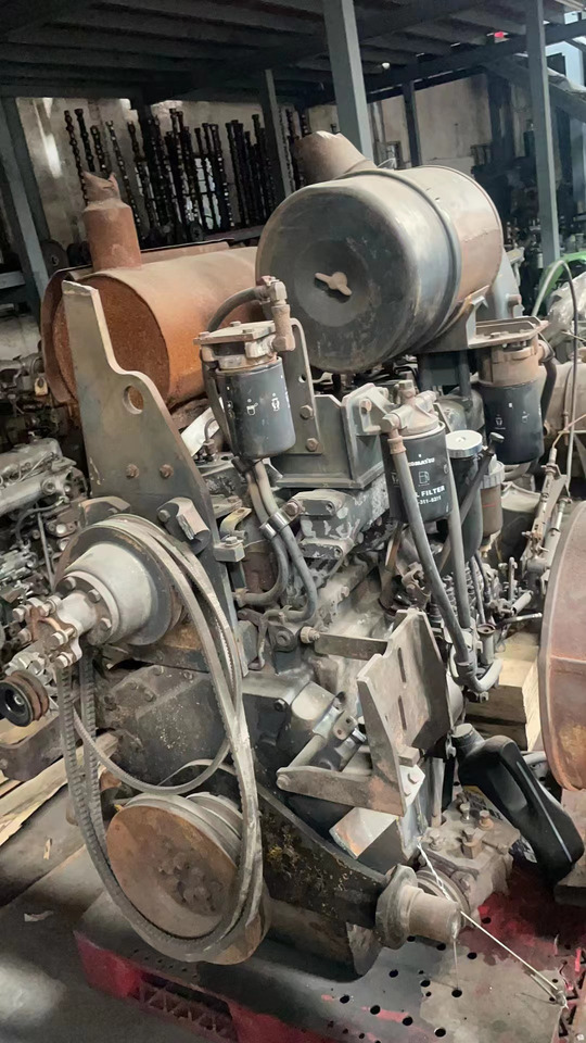 KOMATSU 6D125E-2 - Двигател за Булдозер: снимка 3 KOMATSU 6D125E-2 - Двигател за Булдозер: снимка 3