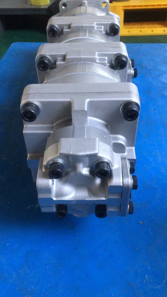 KOMATSU 705-56-34180 - Хидравлична помпа за Багер: снимка 1 KOMATSU 705-56-34180 - Хидравлична помпа за Багер: снимка 1