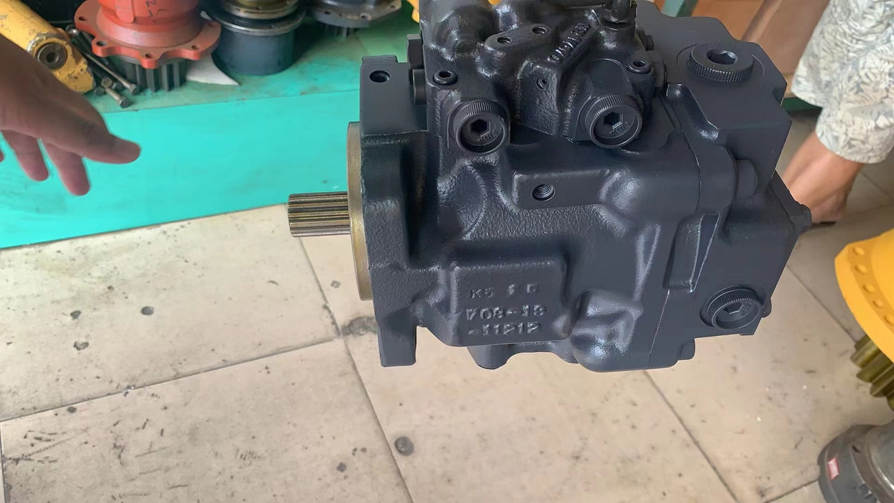 KOMATSU 708-1t-00540 - Хидравлична помпа за Багер: снимка 2 KOMATSU 708-1t-00540 - Хидравлична помпа за Багер: снимка 2