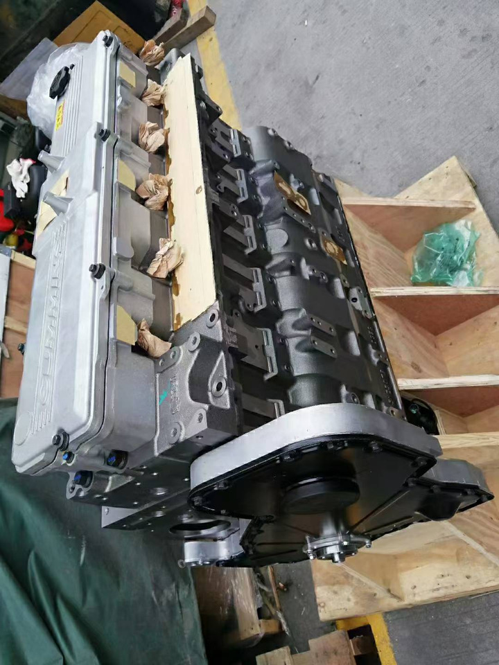KOMATSU KOMATSU 6D114 CUMMINS QSC8.3 - Цилиндров блок за Багер: снимка 1 KOMATSU KOMATSU 6D114 CUMMINS QSC8.3 - Цилиндров блок за Багер: снимка 1