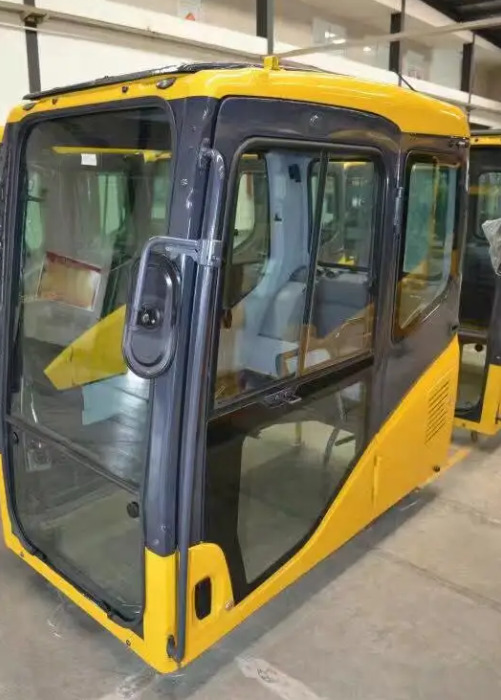 KOMATSU PC200-7 PC220-7 PC300-7 PC350-7 PC400-7 PC450-7 - Кабина за Багер: снимка 3 KOMATSU PC200-7 PC220-7 PC300-7 PC350-7 PC400-7 PC450-7 - Кабина за Багер: снимка 3