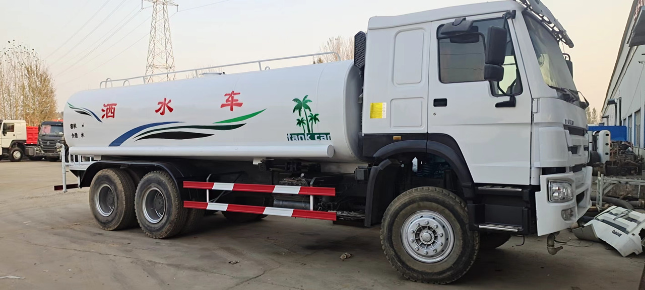 SINOTRUK 20 cubic meters tank - Камион цистерна: снимка 2 SINOTRUK 20 cubic meters tank - Камион цистерна: снимка 2