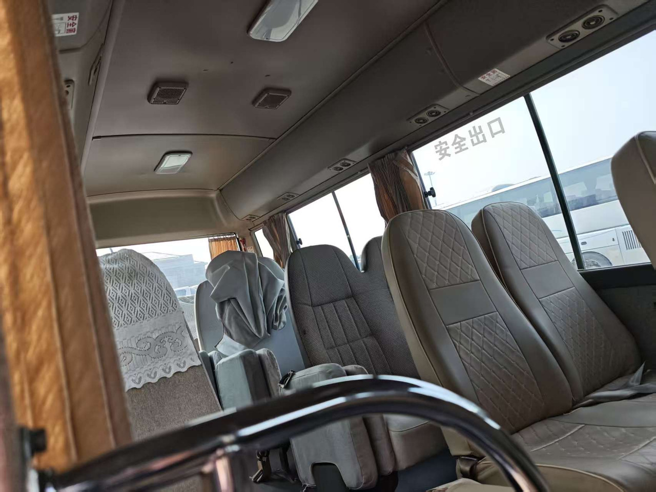 TOYOTA COASTER 23 seats - Туристически автобус: снимка 5 TOYOTA COASTER 23 seats - Туристически автобус: снимка 5