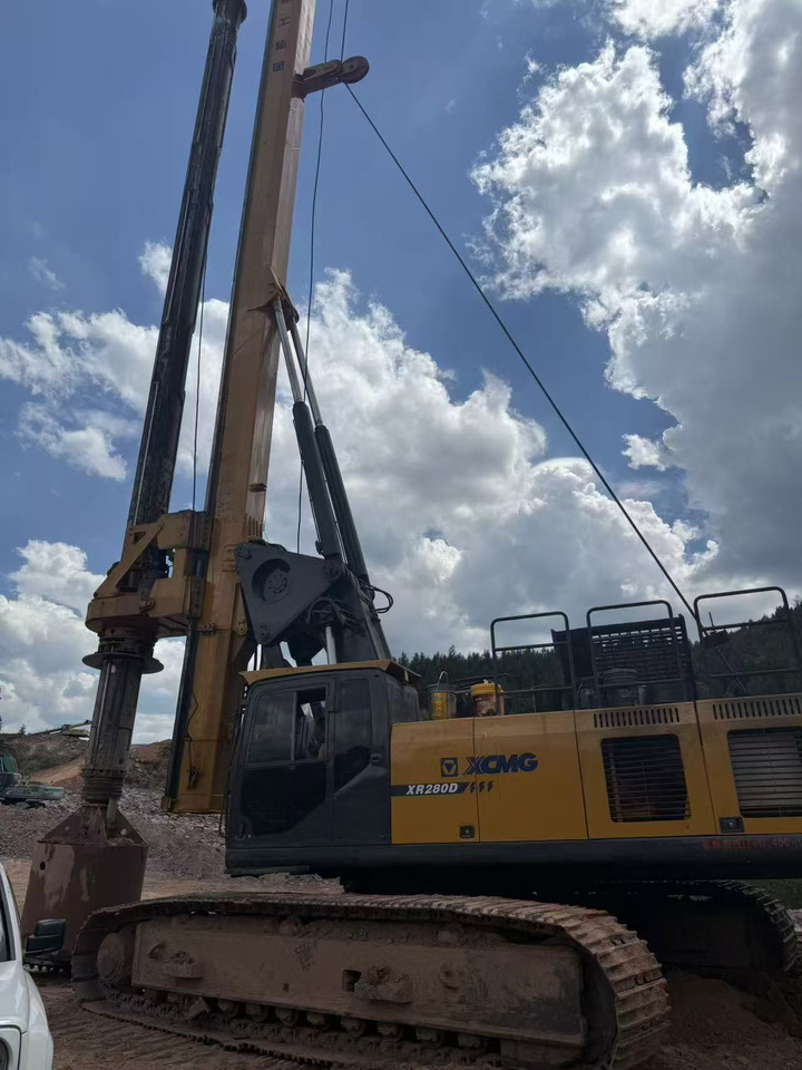 XCMG XCMG XR280D - Камион с кран: снимка 1 XCMG XCMG XR280D - Камион с кран: снимка 1