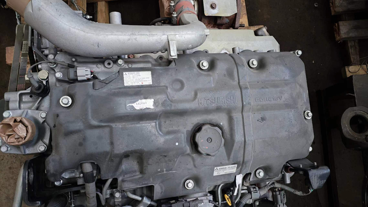 YANMAR 4M50 - Двигател за Багер: снимка 2 YANMAR 4M50 - Двигател за Багер: снимка 2