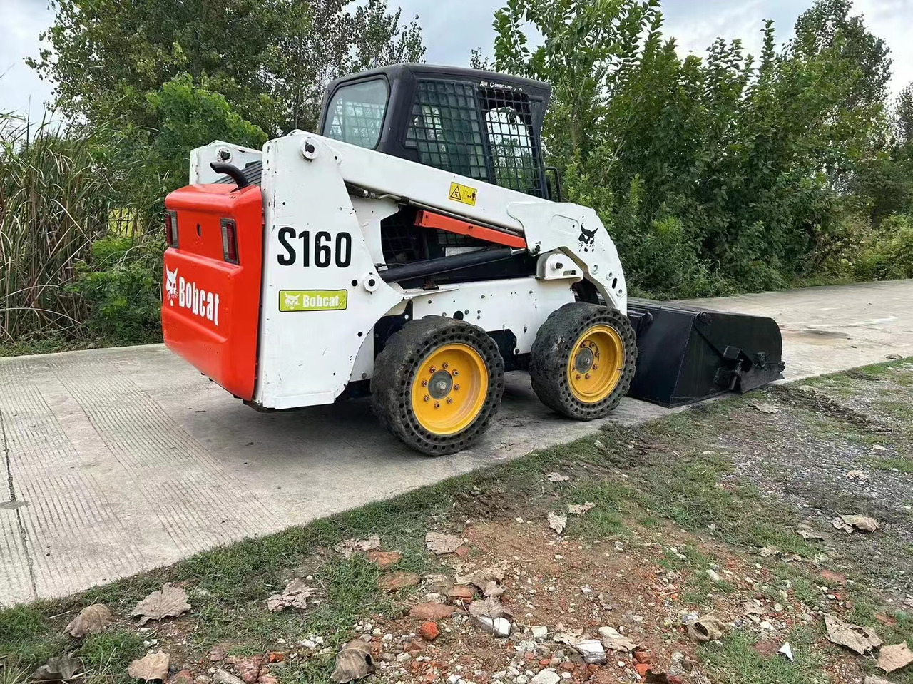 BOBCAT Second-hand Excellent Skidsteer Bobcat S160 - Мини челен товарач: снимка 3 BOBCAT Second-hand Excellent Skidsteer Bobcat S160 - Мини челен товарач: снимка 3