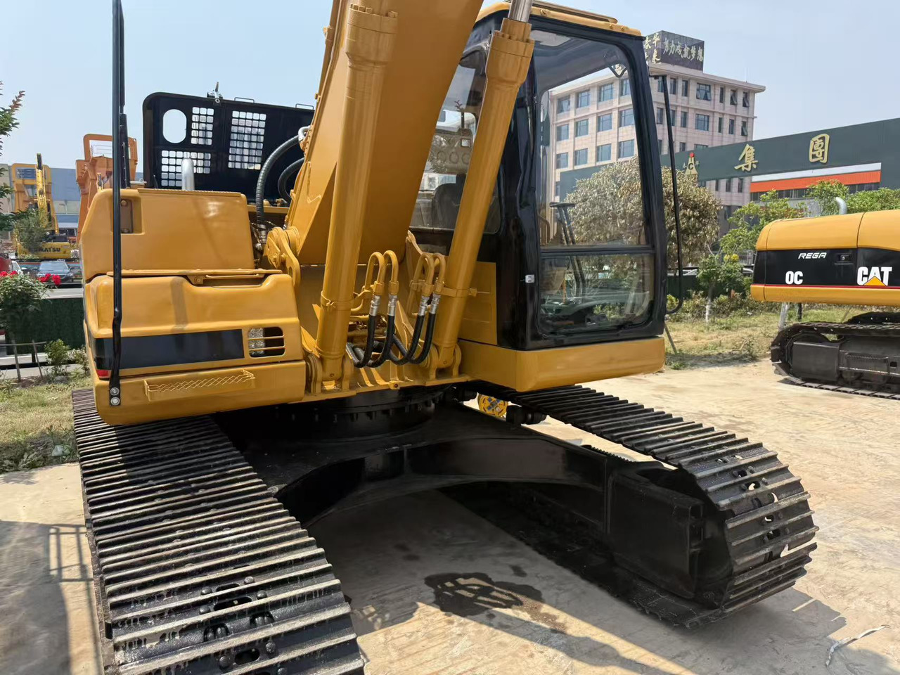 CATERPILLAR 320B - Верижен багер: снимка 3 CATERPILLAR 320B - Верижен багер: снимка 3
