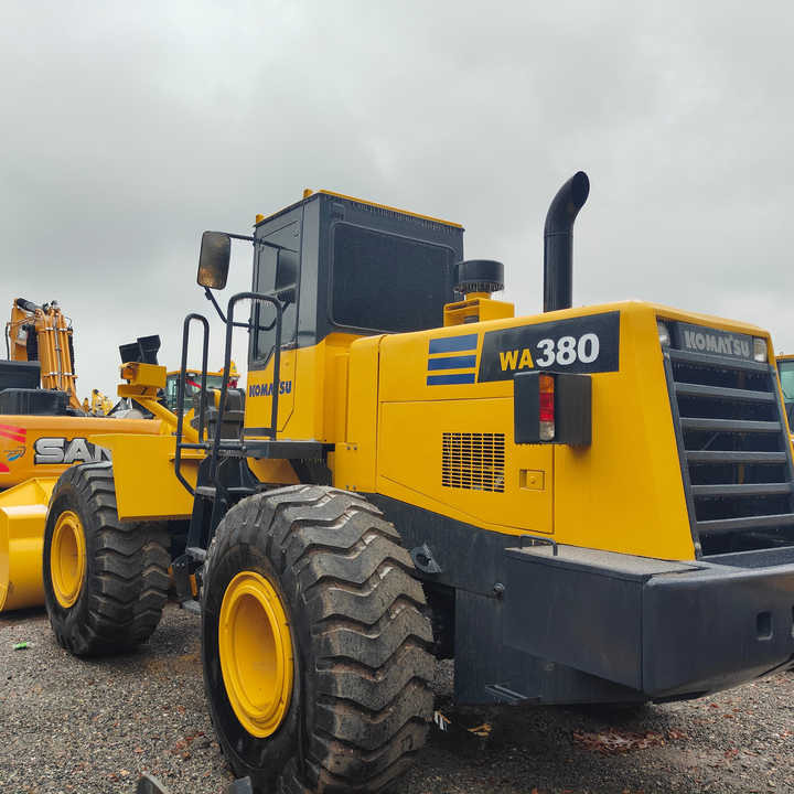 Certified Pre-Owned Komatsu WA380-3 | Heavy-Duty Loader for Mining/ Construction - Price Negotiable! - Колесен товарач: снимка 1 Certified Pre-Owned Komatsu WA380-3 | Heavy-Duty Loader for Mining/ Construction - Price Negotiable! - Колесен товарач: снимка 1
