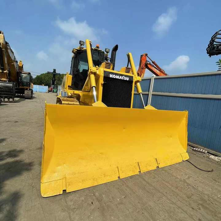 Cheap Price komatsu D65 Bulldozer with Ripper , Original Made Dozer komatsu D65 , komatsu D65p D80p D85p Bulldozer - Булдозер: снимка 2 Cheap Price komatsu D65 Bulldozer with Ripper , Original Made Dozer komatsu D65 , komatsu D65p D80p D85p Bulldozer - Булдозер: снимка 2