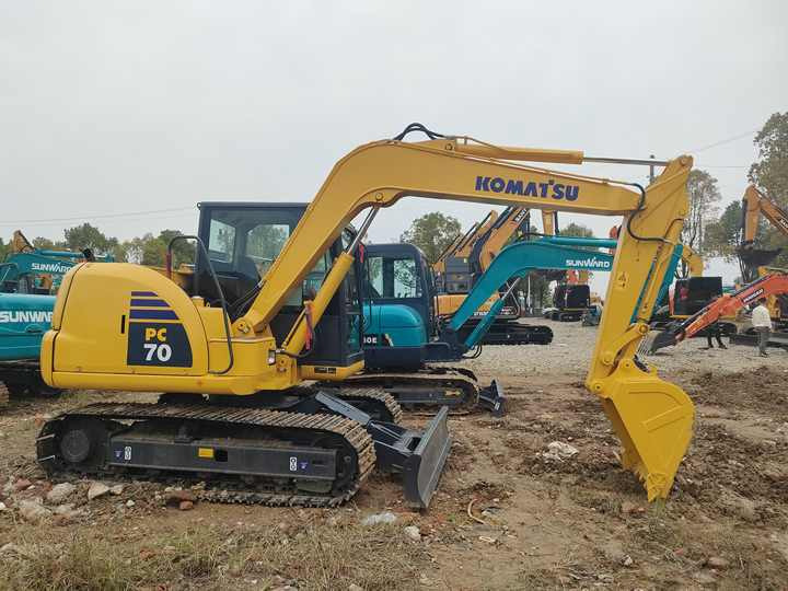Cheap Used Komatsu PC70-8 Crawler Excavator with High Efficiency Used Heavy M achinery Komatsu PC70-8 Digger Cheap for Sale - Верижен багер: снимка 5 Cheap Used Komatsu PC70-8 Crawler Excavator with High Efficiency Used Heavy M achinery Komatsu PC70-8 Digger Cheap for Sale - Верижен багер: снимка 5