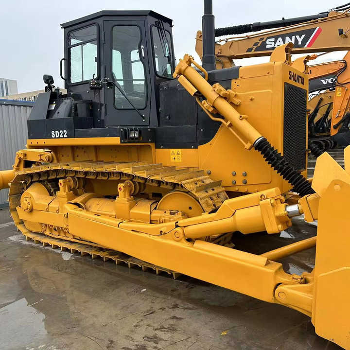 China Brand Bulldozer Shantui SD22 Used Bulldozer Low Price Bulldozer Market Machinery and Equipment for Sale - Булдозер: снимка 1 China Brand Bulldozer Shantui SD22 Used Bulldozer Low Price Bulldozer Market Machinery and Equipment for Sale - Булдозер: снимка 1
