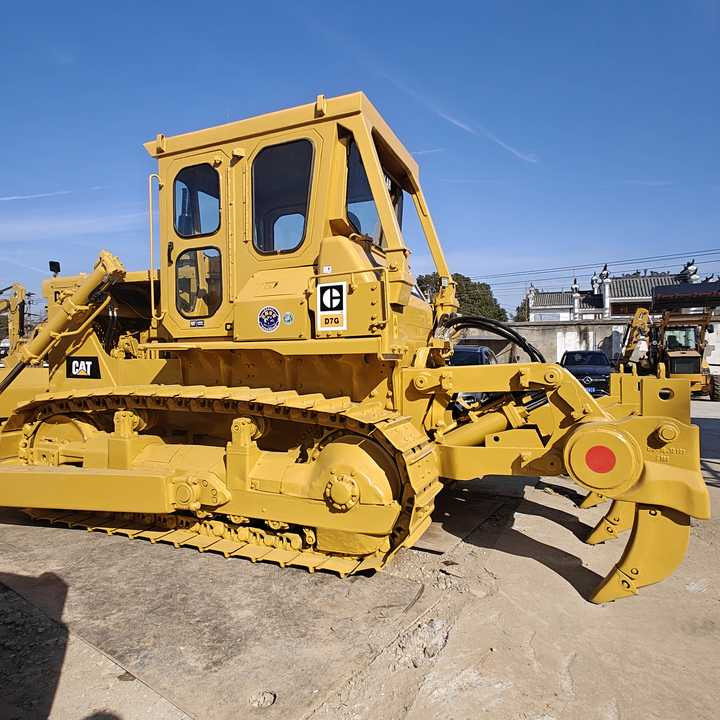 Good Condition Caterpillar CATD7G Original Japan Used Crawler Dozer Used CAT D6 D7 D10 Second Hand Bulldozers for Sale - Булдозер: снимка 1 Good Condition Caterpillar CATD7G Original Japan Used Crawler Dozer Used CAT D6 D7 D10 Second Hand Bulldozers for Sale - Булдозер: снимка 1