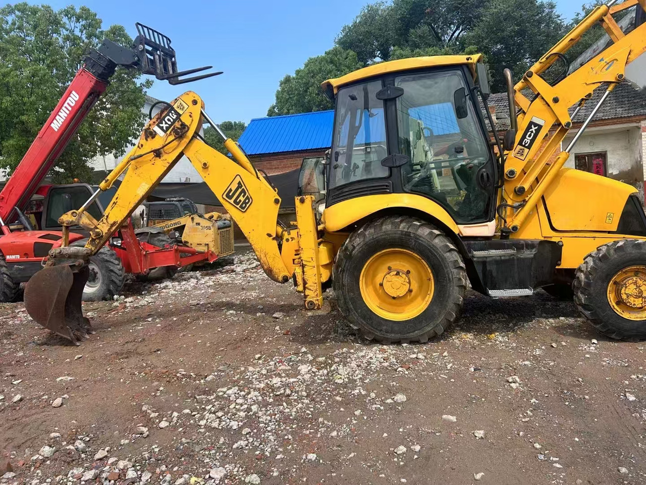 Good Condition Used Backhoe JCB 3CX - Багер-товарач: снимка 3 Good Condition Used Backhoe JCB 3CX - Багер-товарач: снимка 3
