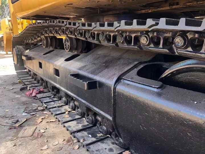 Good Condition Used CAT EXCAVATOR Japan 330D Original Used Excavator Cat 330D in Stock - Верижен багер: снимка 5 Good Condition Used CAT EXCAVATOR Japan 330D Original Used Excavator Cat 330D in Stock - Верижен багер: снимка 5