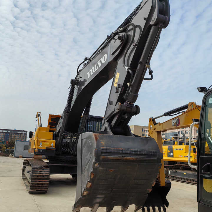 Good Condition VOLVO EC480DL Excavator Low Price Large Hydraulic Crawler Excavator volvo 480dl for Sale - Багер: снимка 1 Good Condition VOLVO EC480DL Excavator Low Price Large Hydraulic Crawler Excavator volvo 480dl for Sale - Багер: снимка 1
