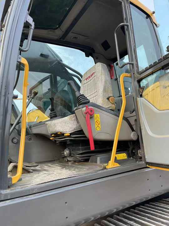 Good Condition VOLVO EC480DL Excavator Low Price Large Hydraulic Crawler Excavator volvo 480dl for Sale - Верижен багер: снимка 2 Good Condition VOLVO EC480DL Excavator Low Price Large Hydraulic Crawler Excavator volvo 480dl for Sale - Верижен багер: снимка 2