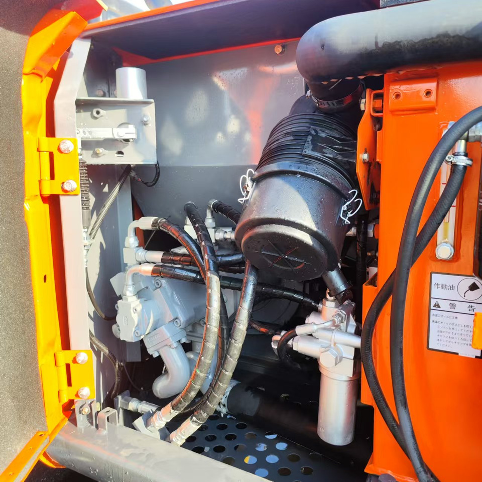 HITACHI ZX70 - Мини багер: снимка 5 HITACHI ZX70 - Мини багер: снимка 5