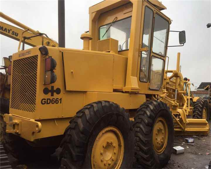 Japan Original Used Komatsu GD661A-1 Motor Grader GD661 in Condition - Грейдер: снимка 4 Japan Original Used Komatsu GD661A-1 Motor Grader GD661 in Condition - Грейдер: снимка 4