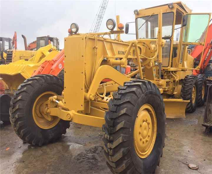 Japan Original Used Komatsu GD661A-1 Motor Grader GD661 in Condition - Грейдер: снимка 1 Japan Original Used Komatsu GD661A-1 Motor Grader GD661 in Condition - Грейдер: снимка 1