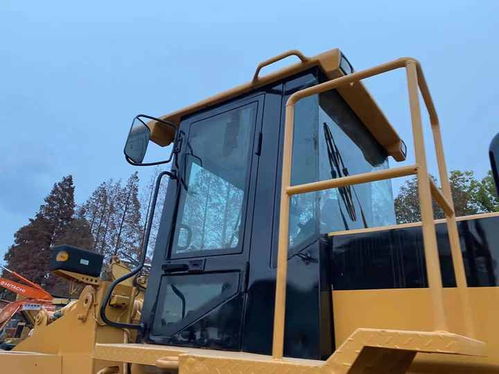 Loader Cat Japan Wheel Loader Used High Quality 966G in Good Working Condition for Sale - Колесен товарач: снимка 5 Loader Cat Japan Wheel Loader Used High Quality 966G in Good Working Condition for Sale - Колесен товарач: снимка 5