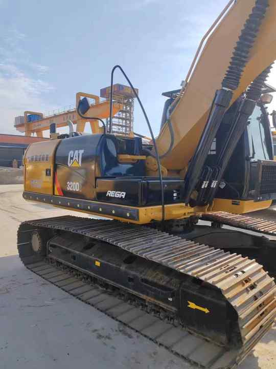 Second Hand Machine Original Used Caterpillar Excavator CAT 330D2 USED 329D2 320D2 325D 315D Excavator - Верижен багер: снимка 5 Second Hand Machine Original Used Caterpillar Excavator CAT 330D2 USED 329D2 320D2 325D 315D Excavator - Верижен багер: снимка 5