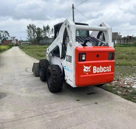 USED BOBCAT S300 Skid-steer Loader with Very Good Performance Is for Sale at a Low Price. S160/s185/s220/330 in Stock - Мини челен товарач: снимка 4 USED BOBCAT S300 Skid-steer Loader with Very Good Performance Is for Sale at a Low Price. S160/s185/s220/330 in Stock - Мини челен товарач: снимка 4