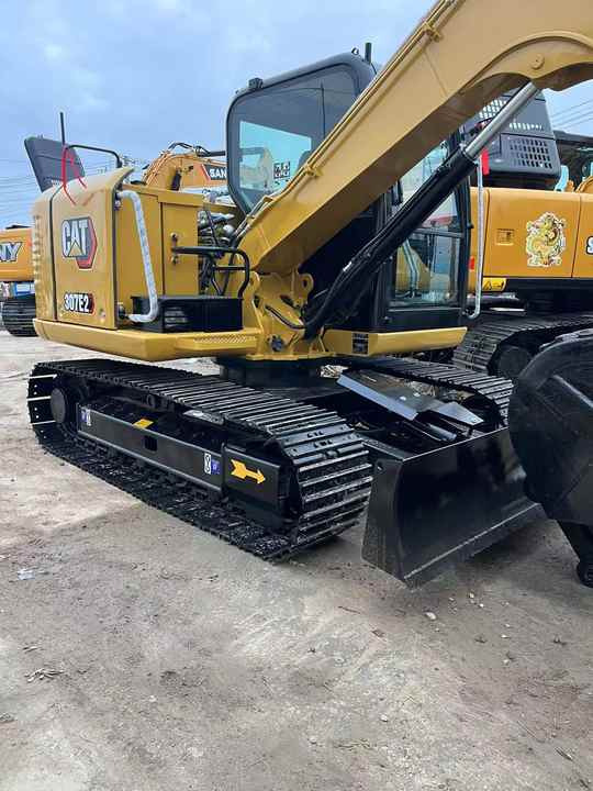 Used Caterpillar CAT 307E2 Crawler Mini Hydraulic Digger Second Hand Cat 307E2 Excavator - Багер: снимка 2 Used Caterpillar CAT 307E2 Crawler Mini Hydraulic Digger Second Hand Cat 307E2 Excavator - Багер: снимка 2