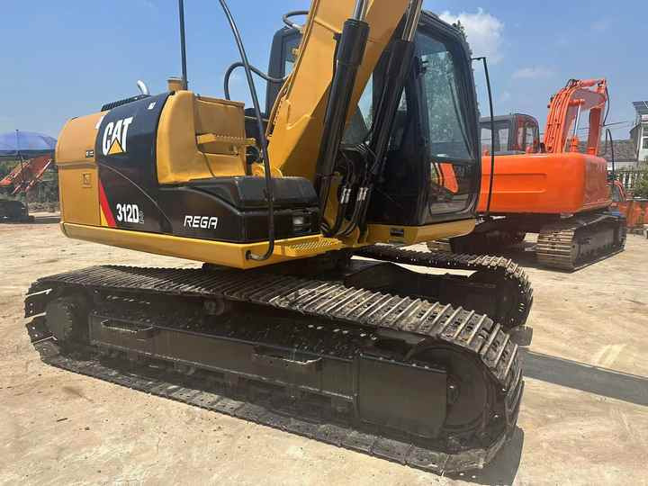 Used Caterpillar Cat312D2 Excavator Original Japan Heavy Machinery Caterpillar 312D2 Excavator for Sale - Верижен багер: снимка 3 Used Caterpillar Cat312D2 Excavator Original Japan Heavy Machinery Caterpillar 312D2 Excavator for Sale - Верижен багер: снимка 3
