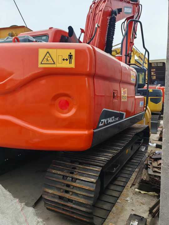 Used Digger DOOSAN DX140 Construction Machinery Construction Digger Used DOOSAN DX140 Cheap Excavator - Верижен багер: снимка 3 Used Digger DOOSAN DX140 Construction Machinery Construction Digger Used DOOSAN DX140 Cheap Excavator - Верижен багер: снимка 3