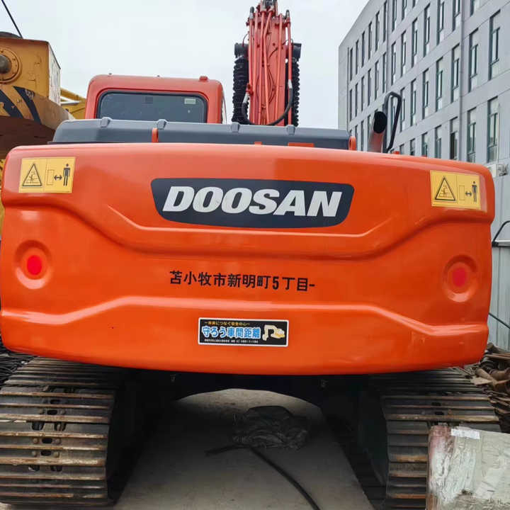 Used Digger DOOSAN DX140 Construction Machinery Construction Digger Used DOOSAN DX140 Cheap Excavator - Верижен багер: снимка 1 Used Digger DOOSAN DX140 Construction Machinery Construction Digger Used DOOSAN DX140 Cheap Excavator - Верижен багер: снимка 1